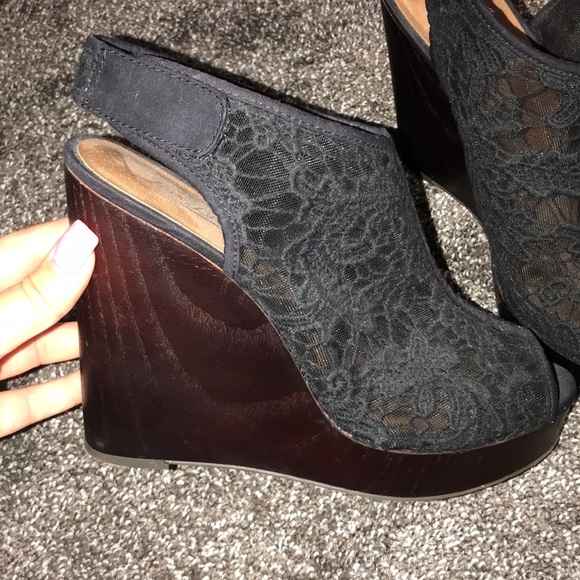 Lucky Brand Wedges - Picture 2 of 5